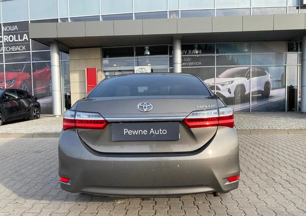 Toyota Corolla cena 49900 przebieg: 253080, rok produkcji 2016 z Kalisz małe 596